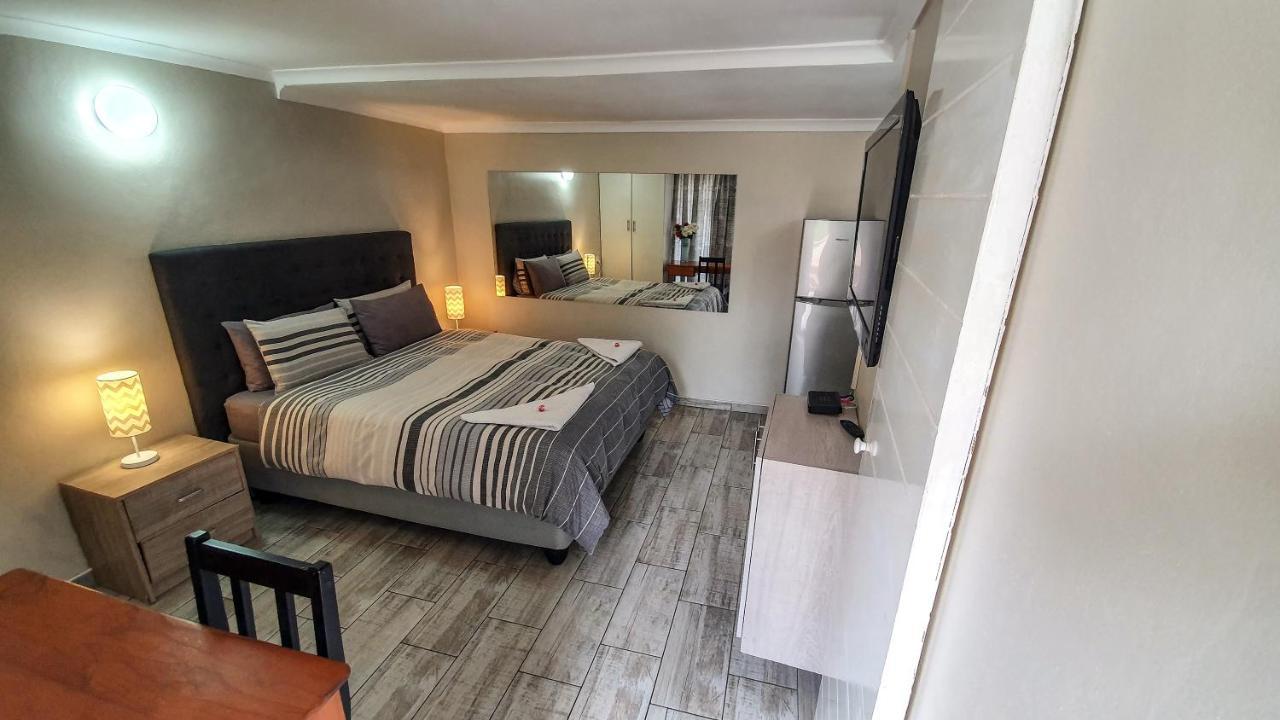 Home Away From Home Pinetown Zewnętrze zdjęcie