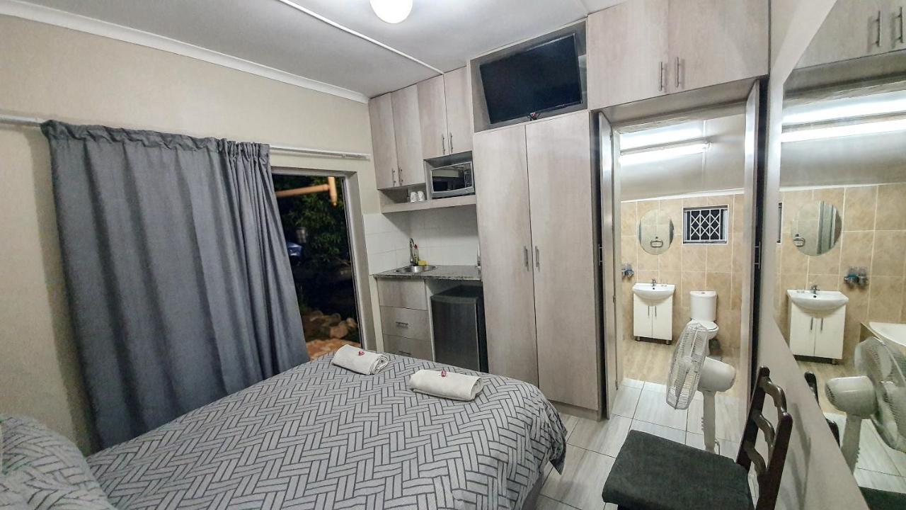 Home Away From Home Pinetown Zewnętrze zdjęcie