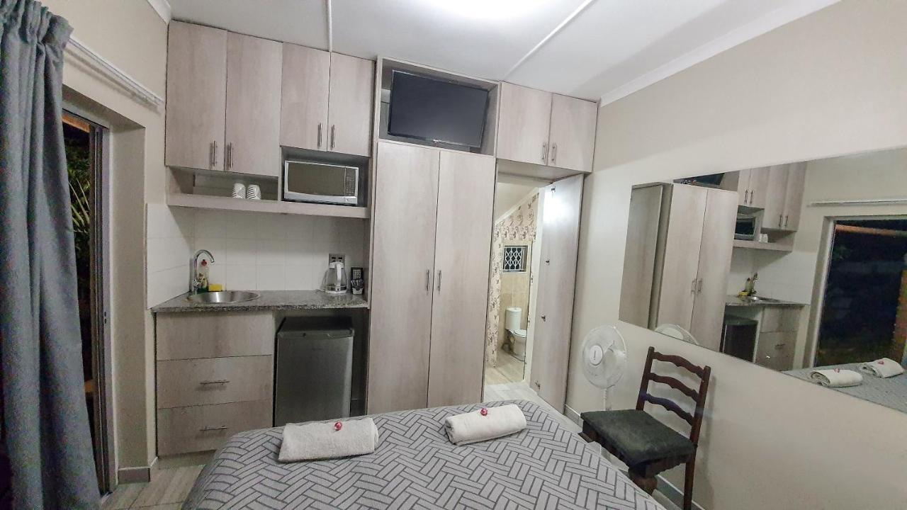 Home Away From Home Pinetown Zewnętrze zdjęcie